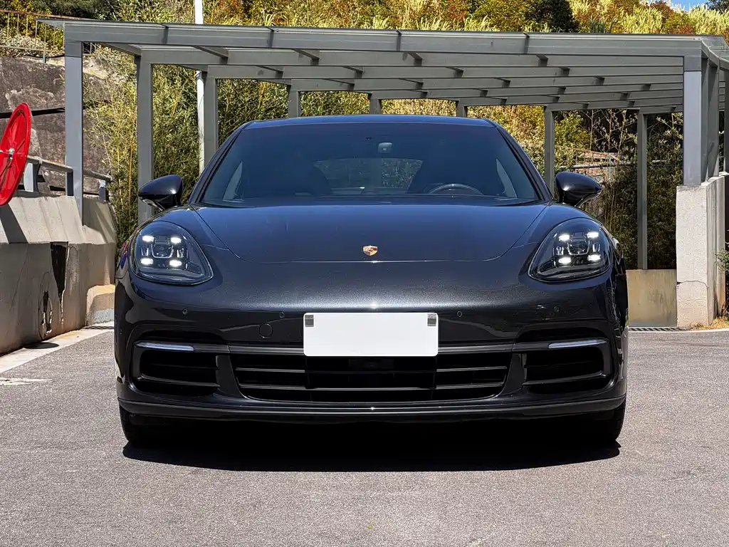 Porsche Panamera 2019 — фото 5
