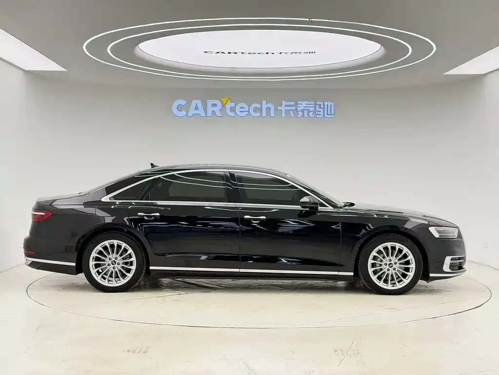 Audi A8 2022