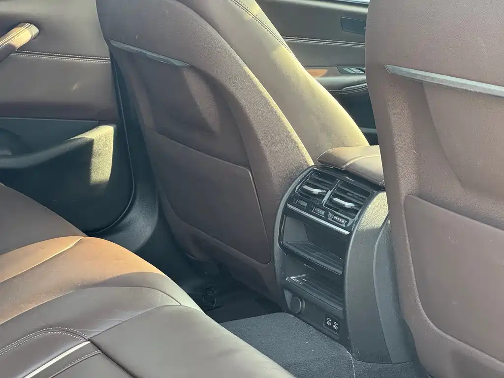 BMW 5 Series New Energy 2019 — фото 15