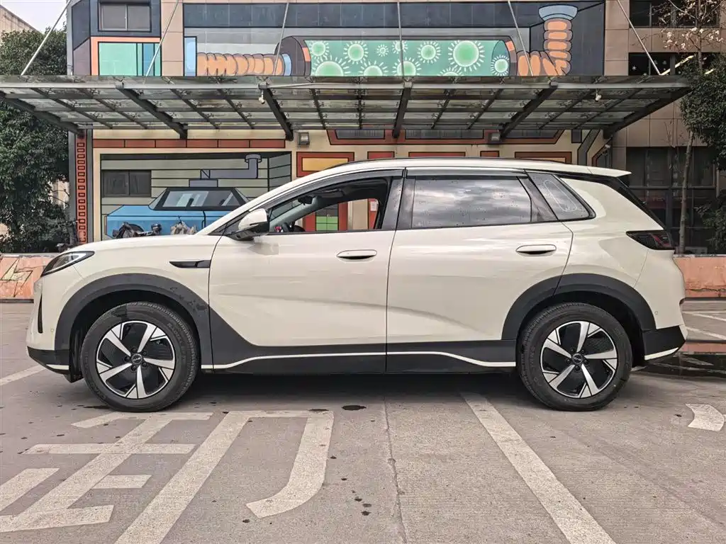 BYD Sealion 05 EV 2025 — фото 15
