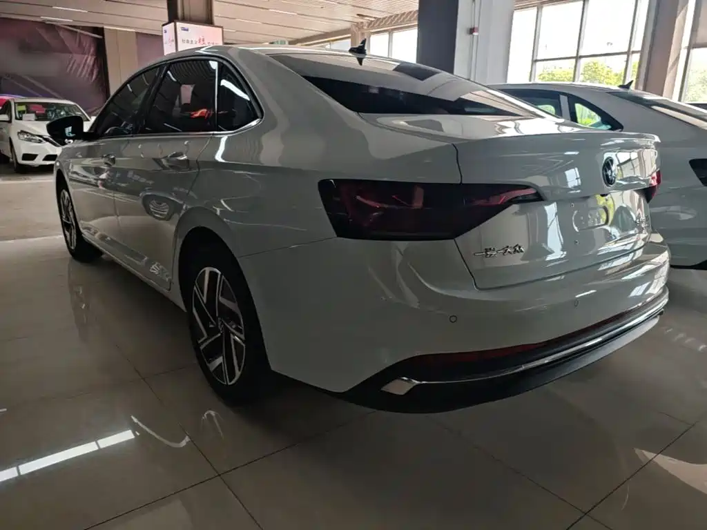 Volkswagen Sagitar 2026