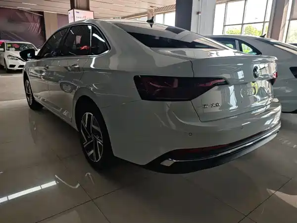 Volkswagen Sagitar 2026