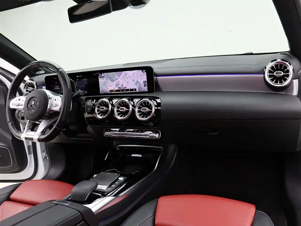 Mercedes-Benz A-Class AMG 2020 — фото 19