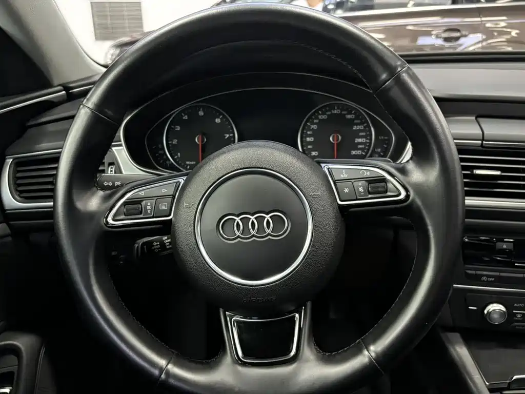 Audi A6L 2017 — фото 12