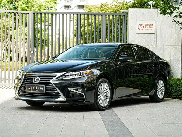 Lexus ES 2018