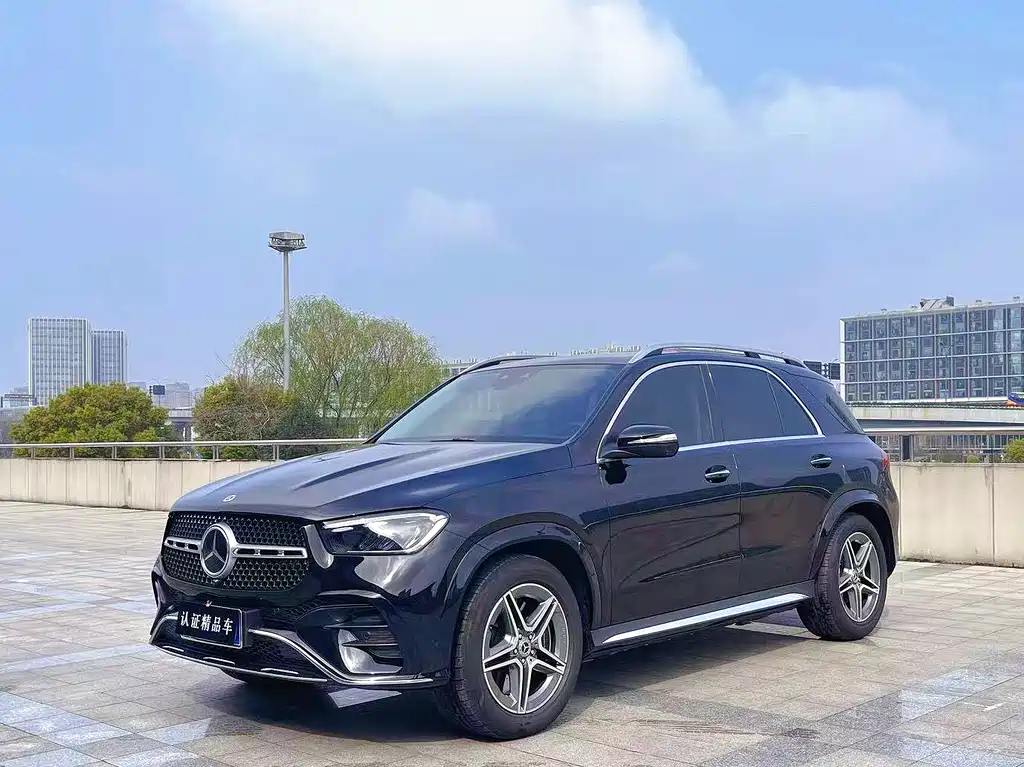 Mercedes-Benz GLE 2024 — фото 1