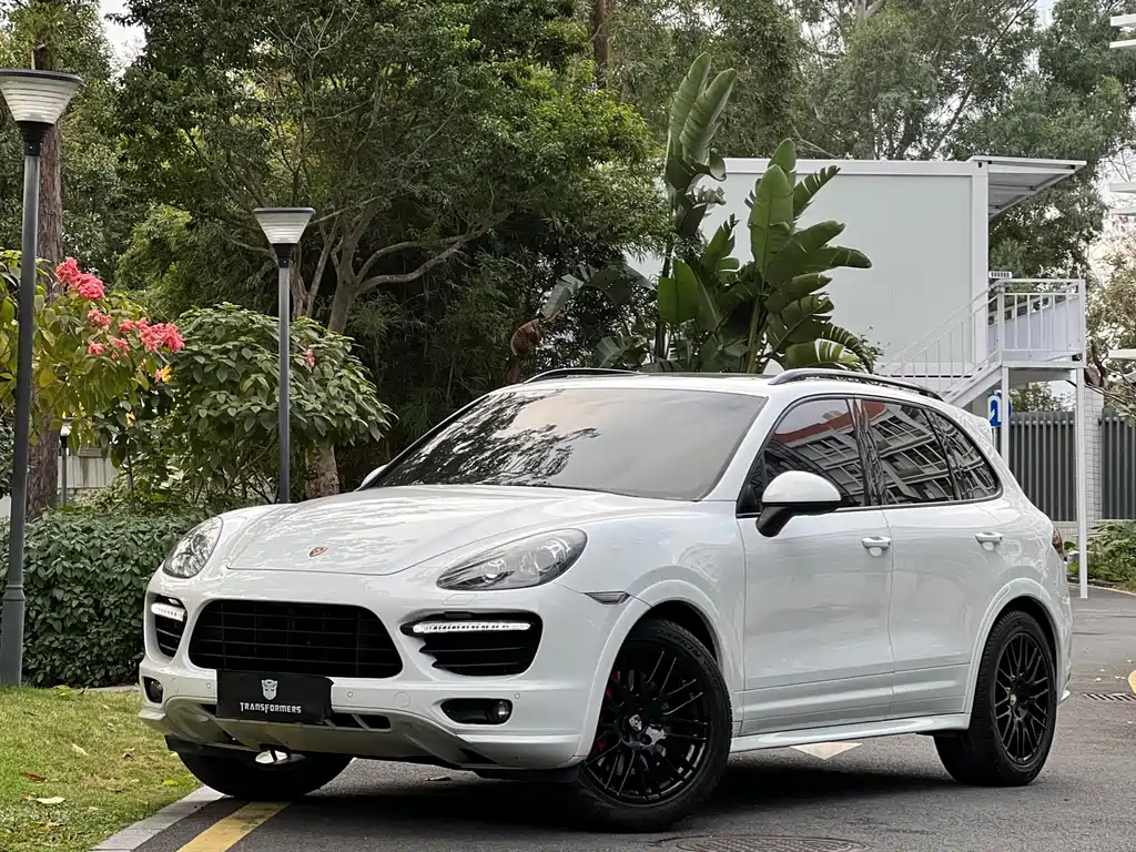 Porsche Cayenne 2012 — фото 1