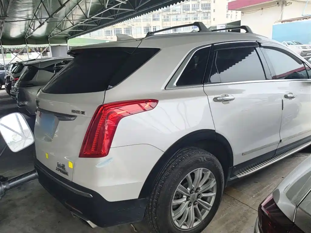 Cadillac XT5 2016 — фото 7