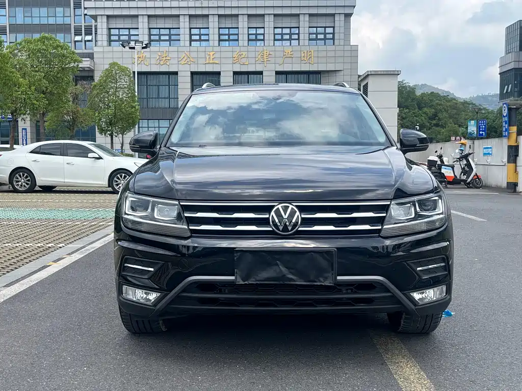 Volkswagen Tiguan L 2021