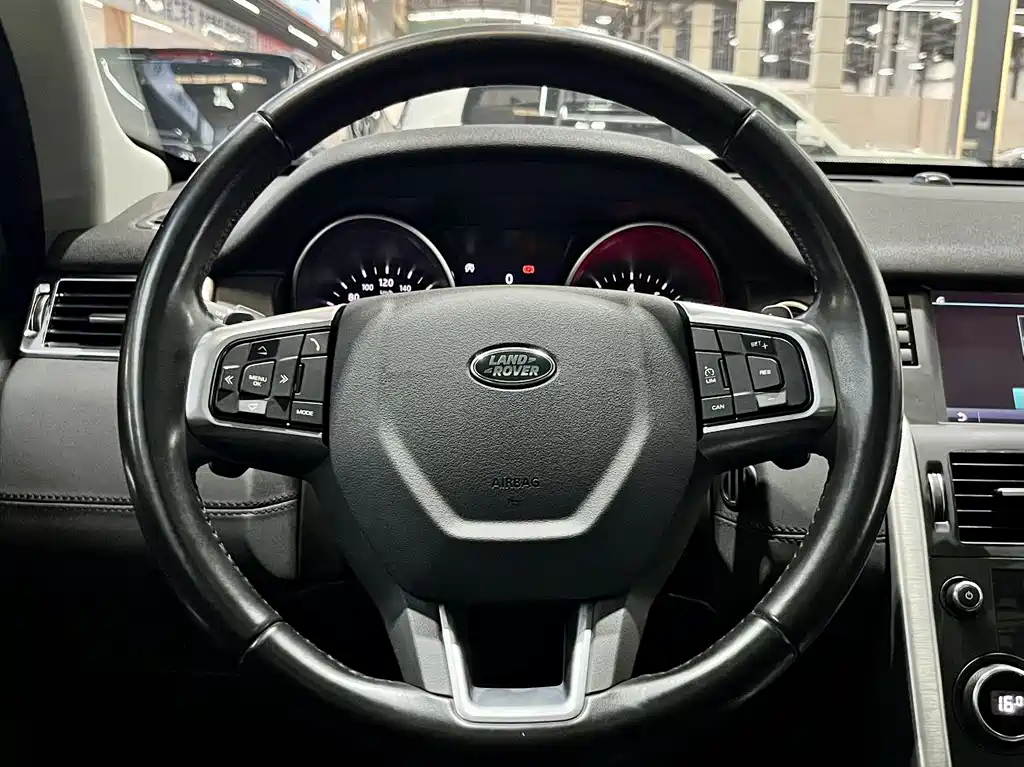 Land Rover Discovery Sport 2019 — фото 10