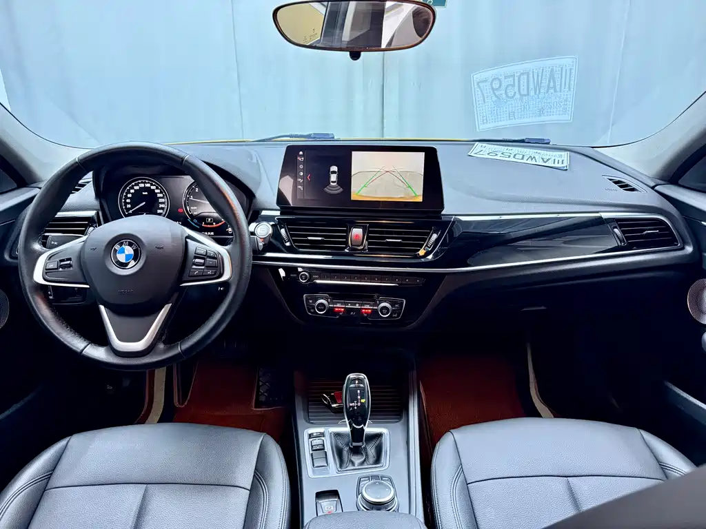 BMW 1 Series 2022 — фото 11