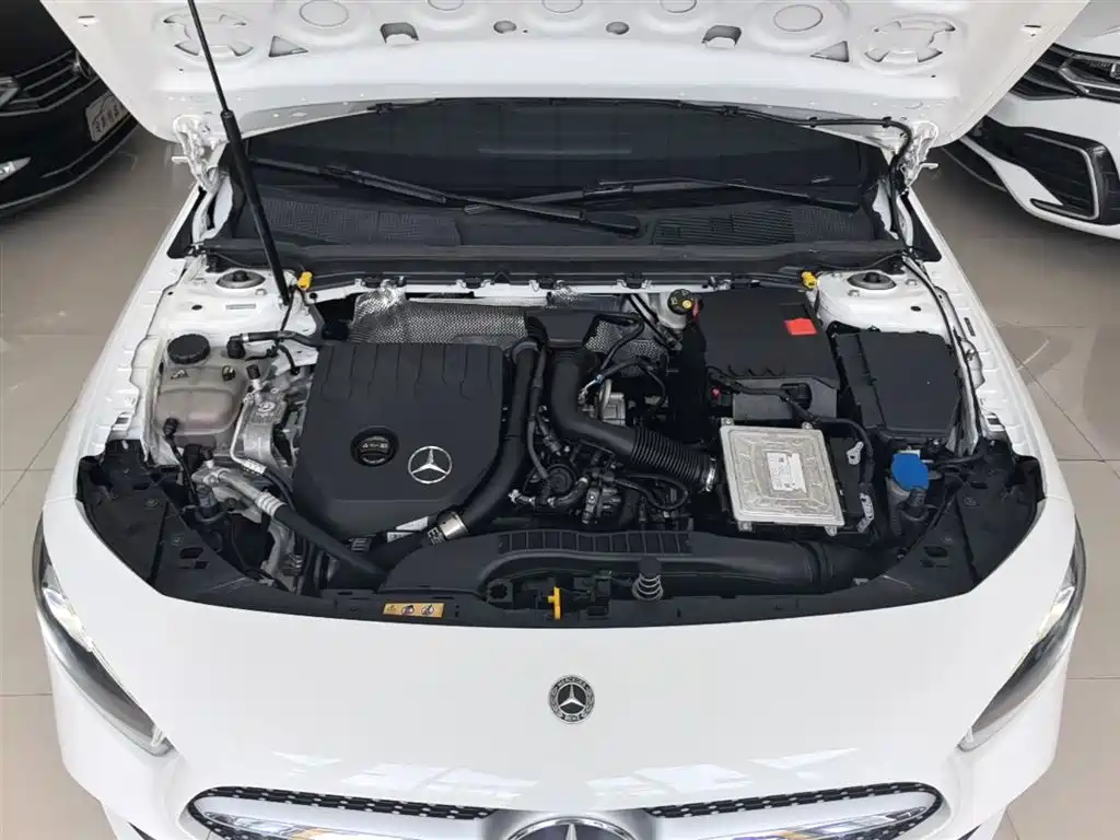 Mercedes-Benz A-Class 2022 — фото 20