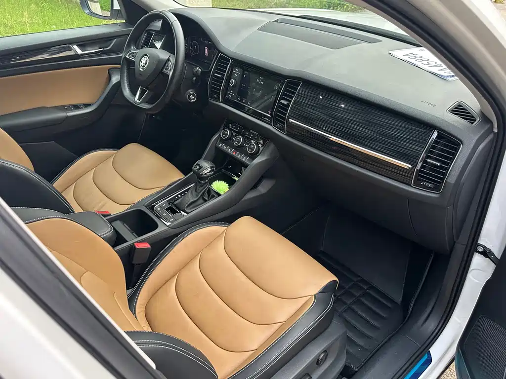 Skoda Kodiaq GT 2021 — фото 17