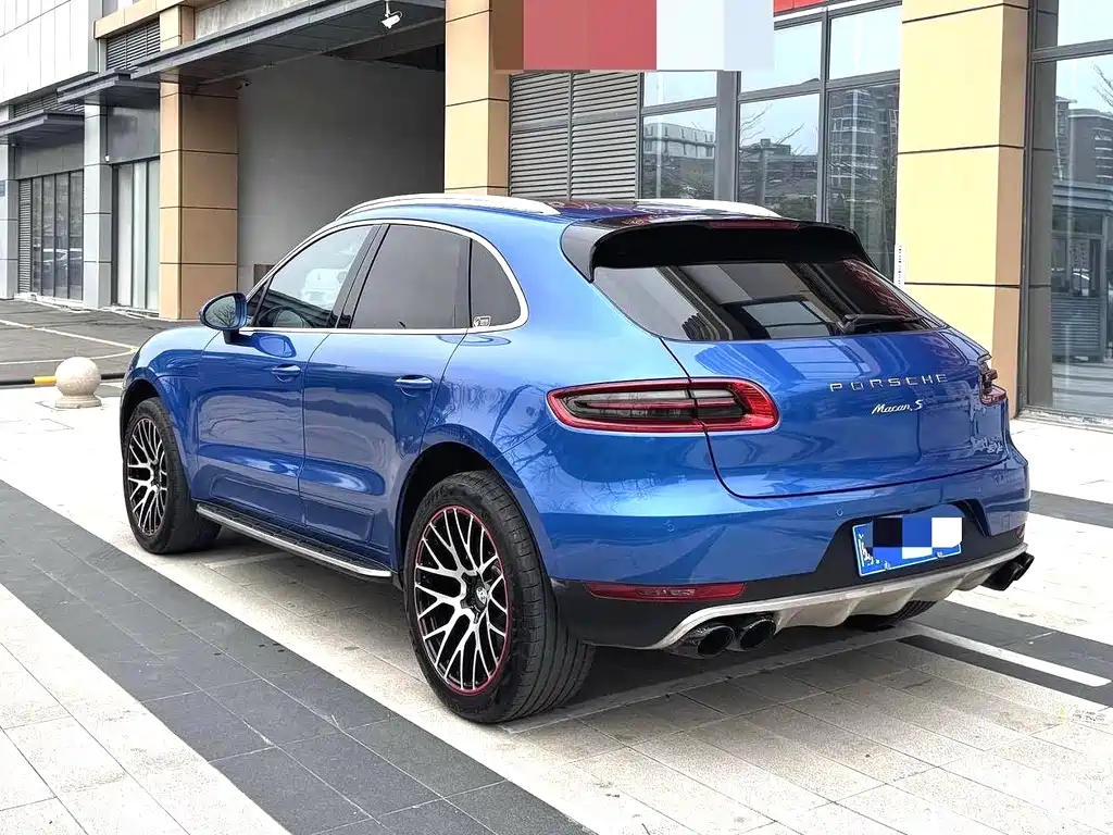 Porsche Macan 2015