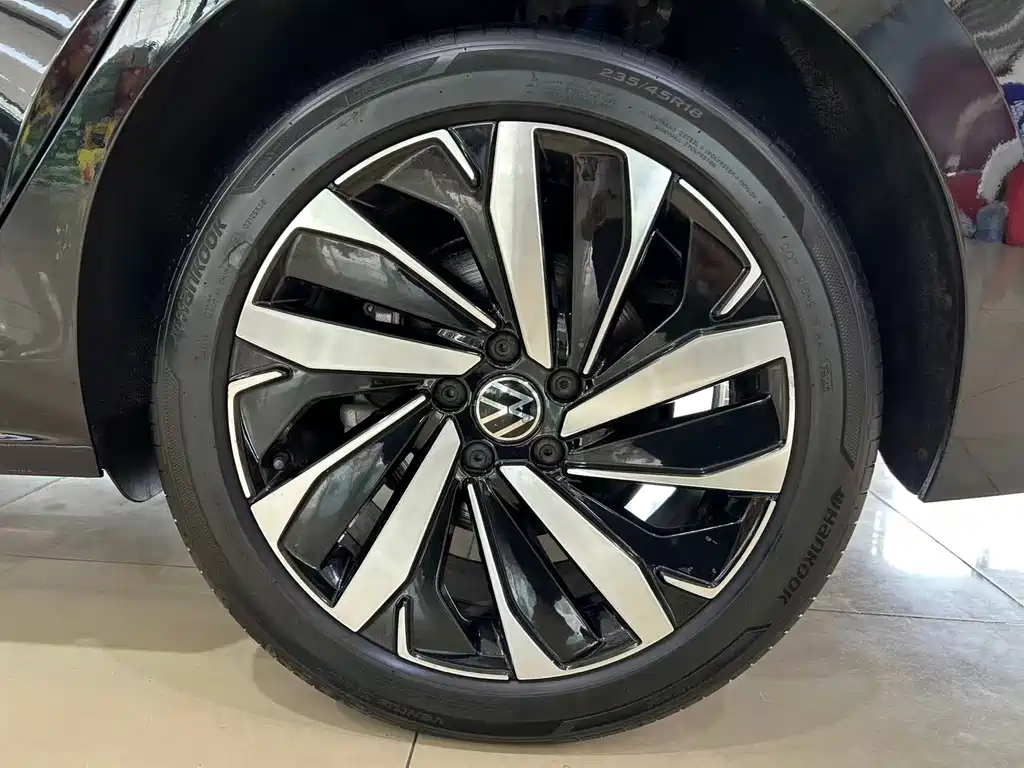 Volkswagen Passat 2022 — фото 14