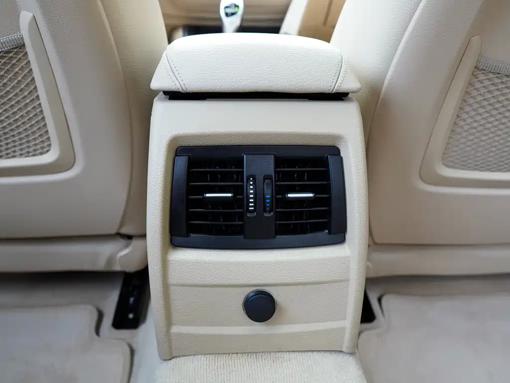 BMW 3 Series 2013 — фото 24