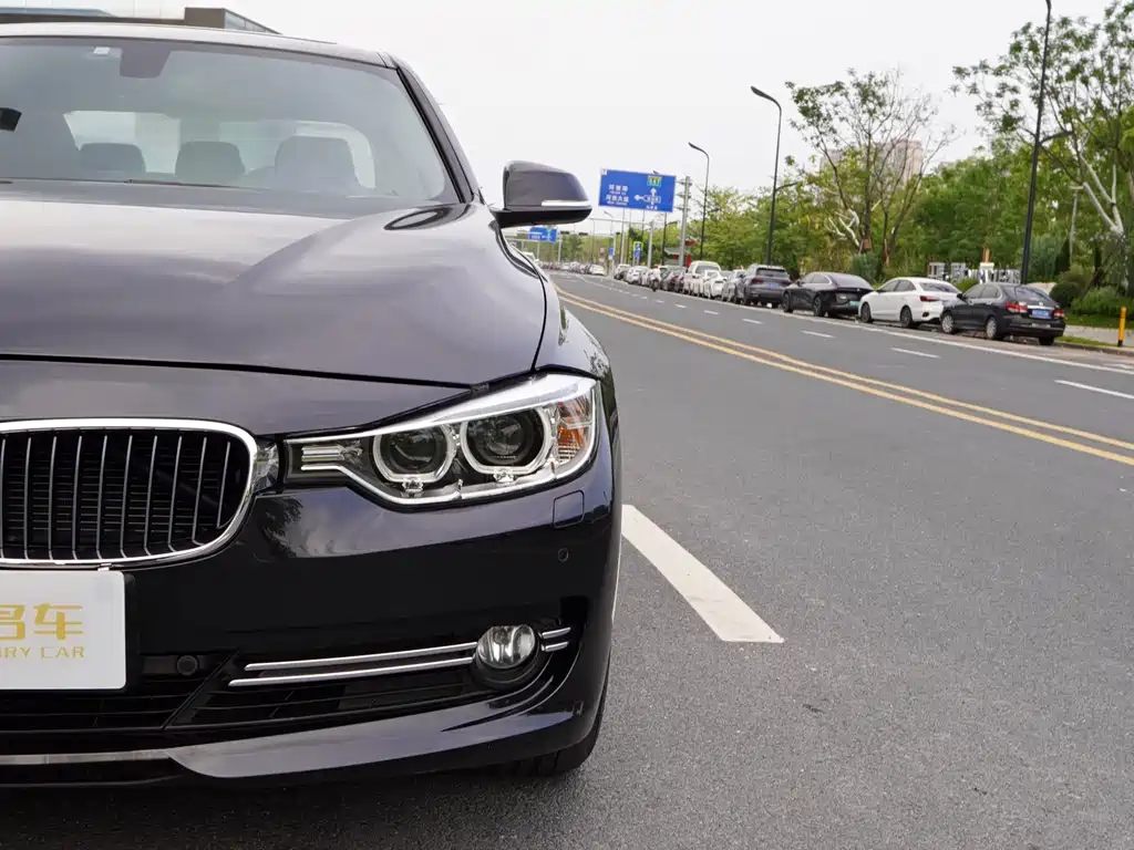 BMW 3 Series 2013 — фото 20