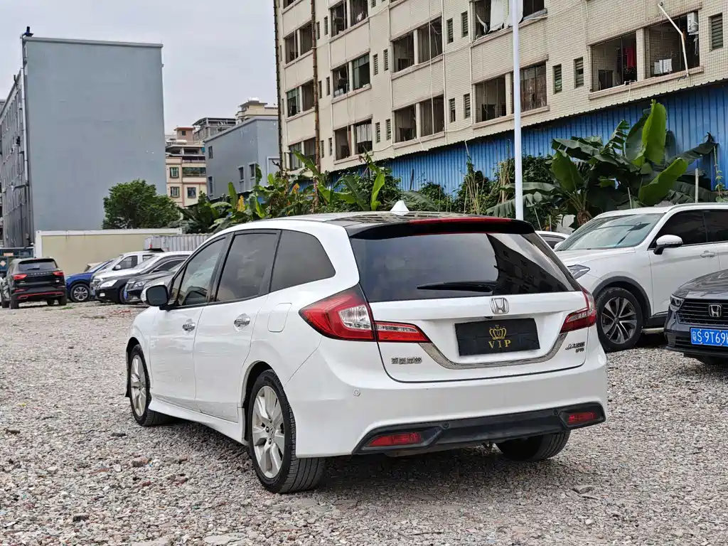 Honda Jade 2016 — фото 4