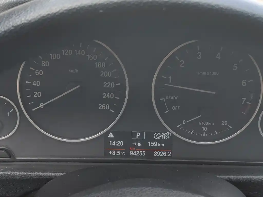 BMW 3 Series 2016 — фото 14