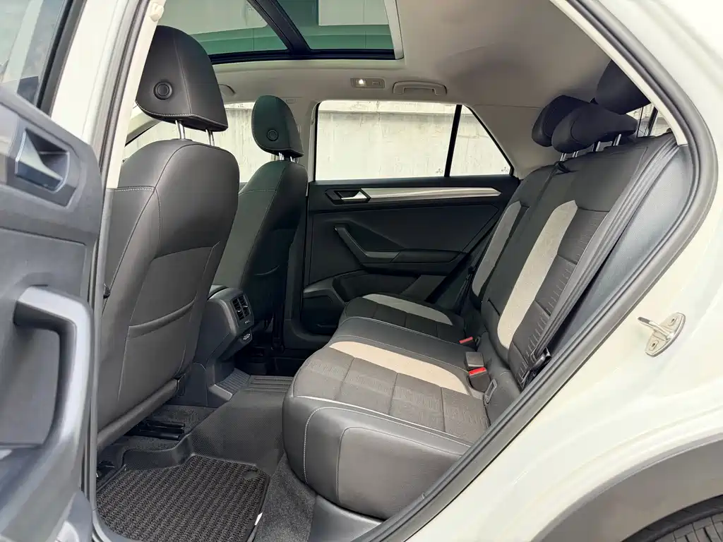 Volkswagen T-Roc 2019