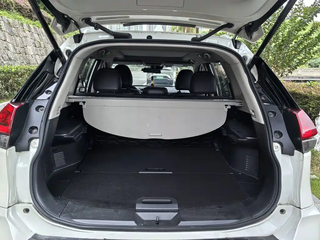 Nissan X-Trail 2020 — фото 10