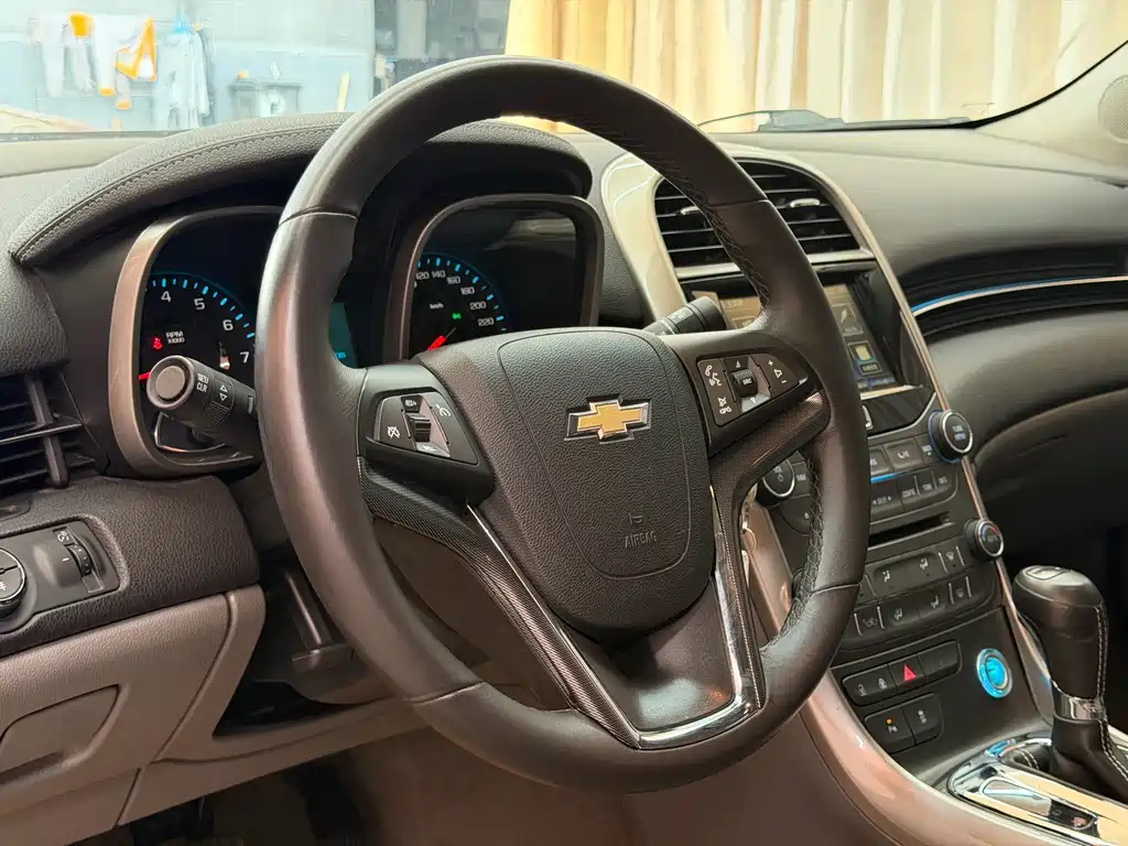 Chevrolet Malibu 2015 — фото 7
