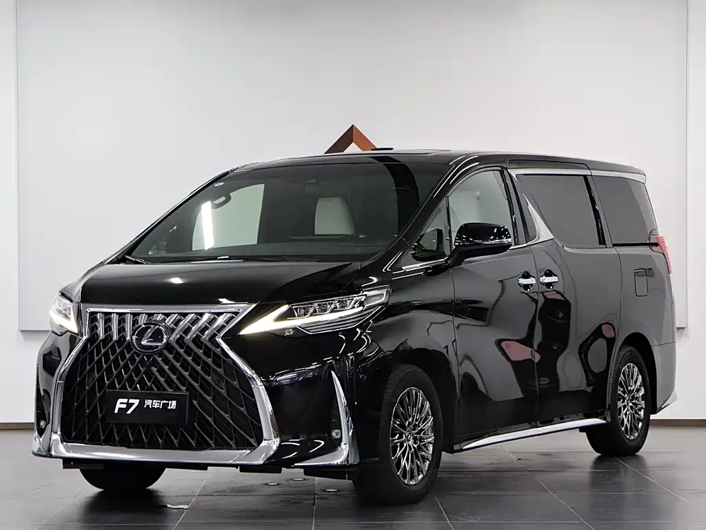 Lexus LM 2022