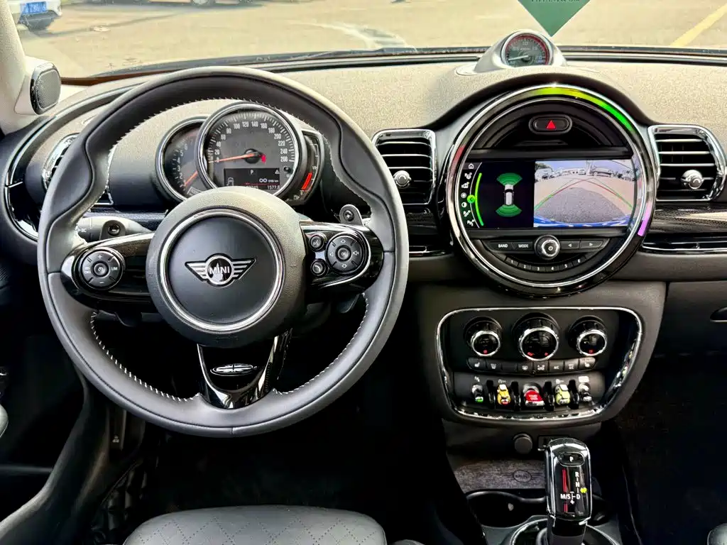 MINI Clubman 2020 — фото 8