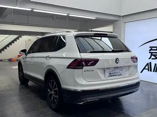Volkswagen Tiguan L 2020