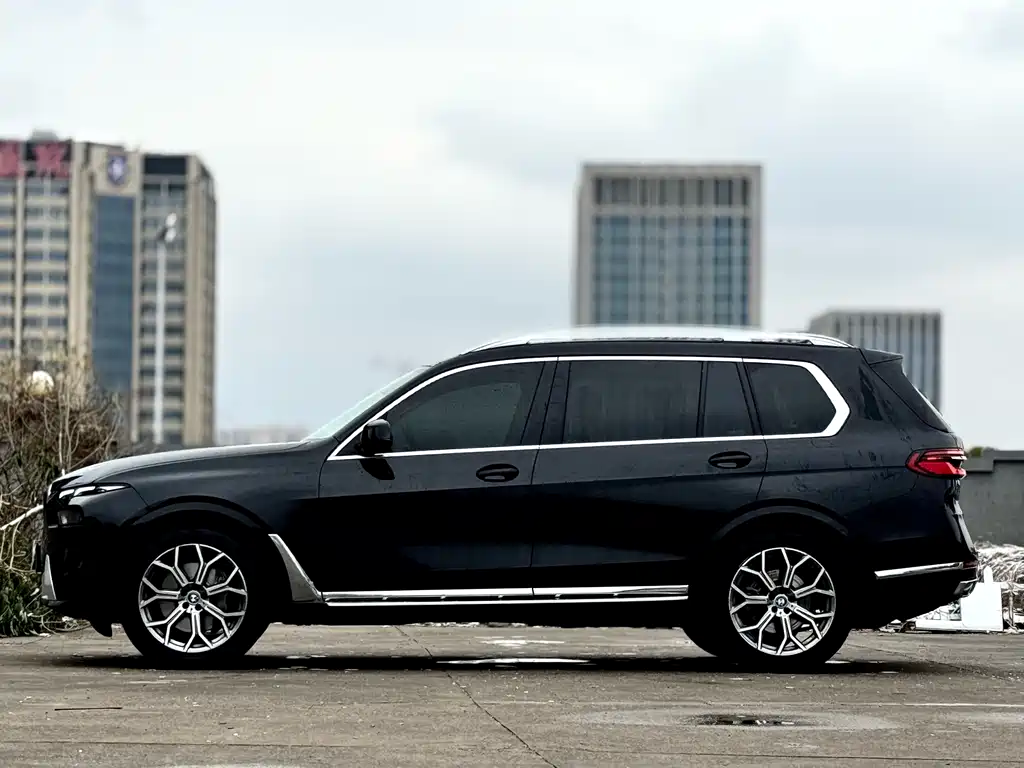 BMW X7 2023 — фото 3