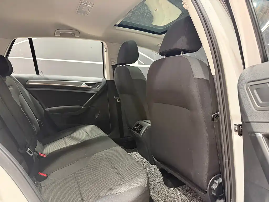 Volkswagen Golf 2015