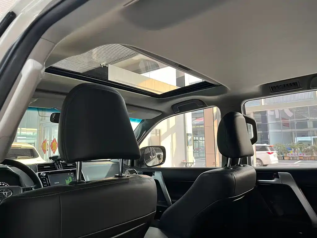 Toyota Prado 2019 — фото 18
