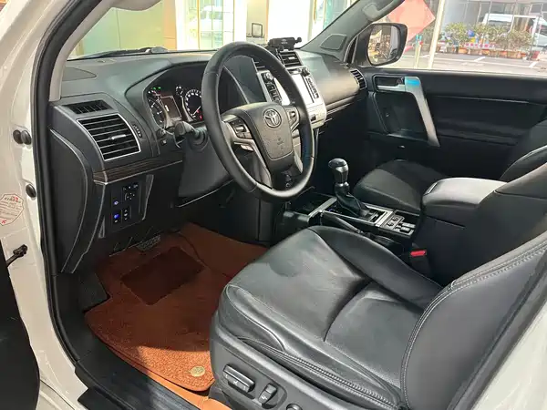 Toyota Prado 2019