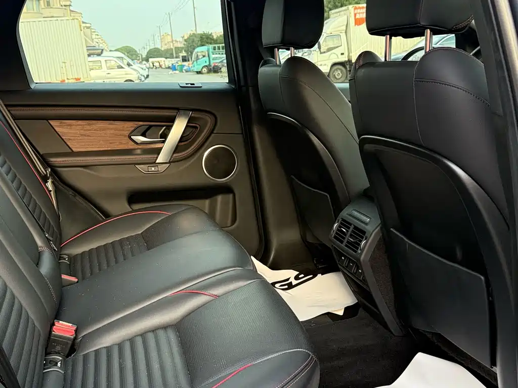 Land Rover Discovery Sport 2022 — фото 13