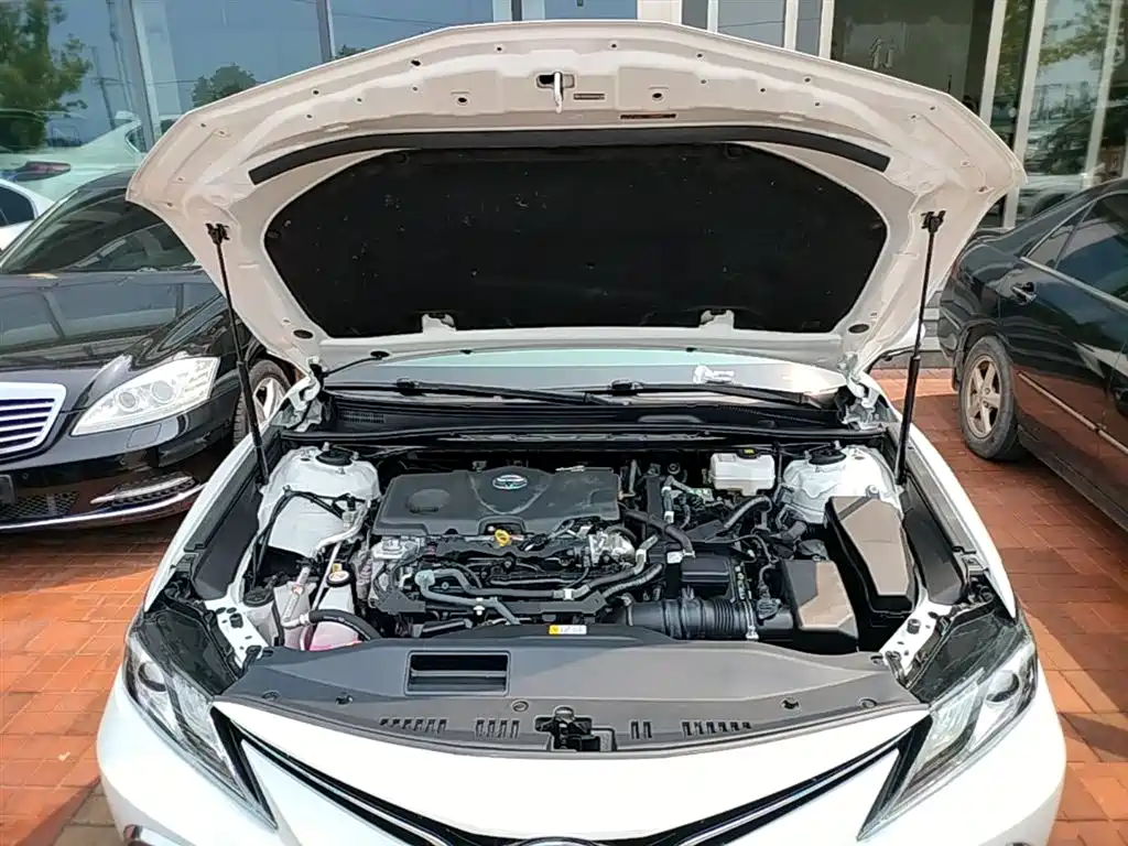 Toyota Camry 2023 — фото 20