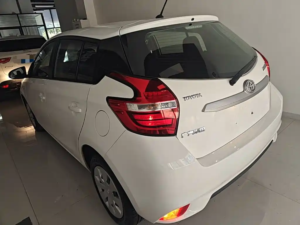 Toyota Yaris L 2017