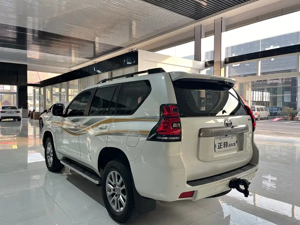 Toyota Prado 2019 — фото 5