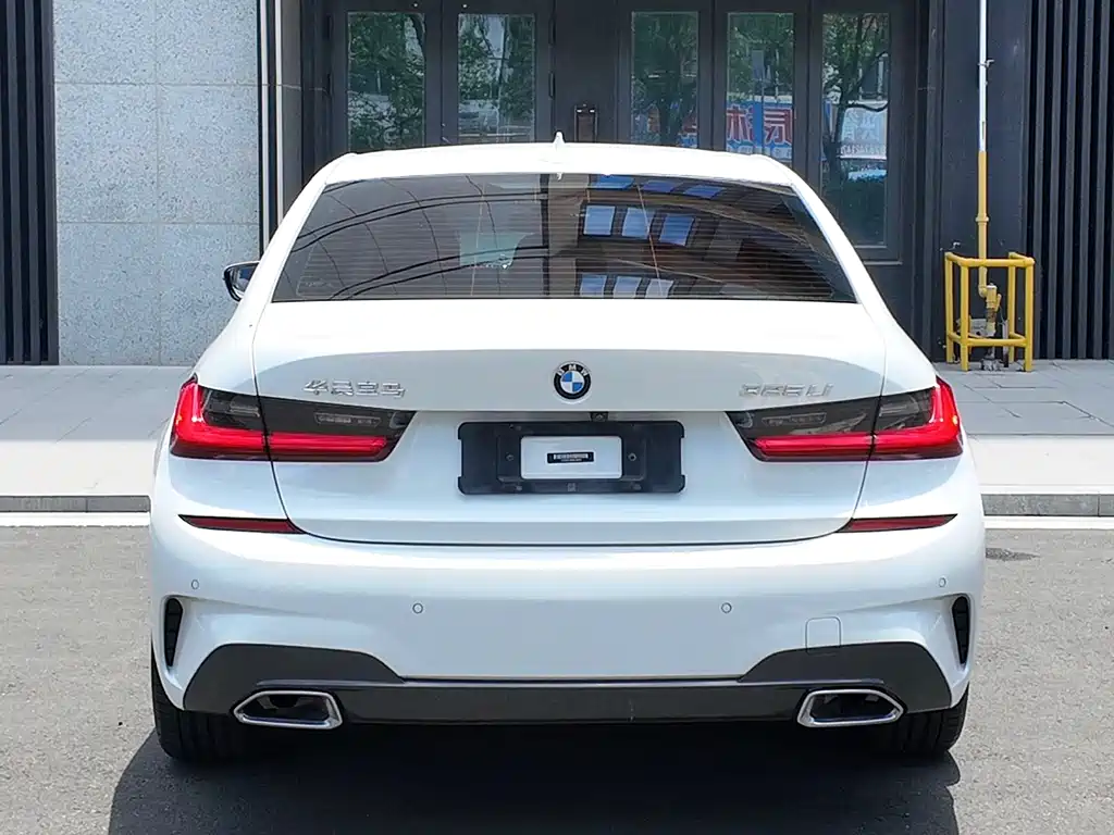 BMW 3 Series 2021