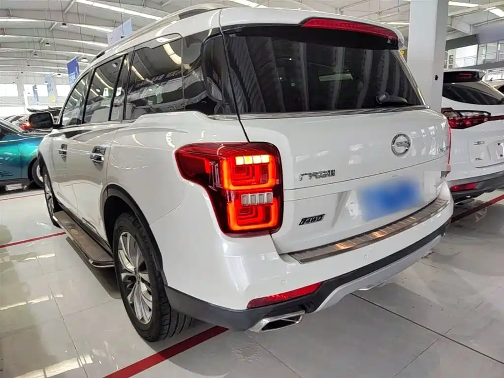 GAC Motor Trumpchi GS8 2018 — фото 5