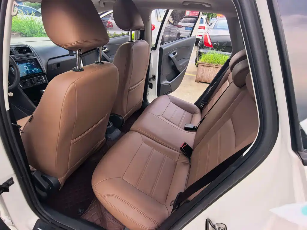 Volkswagen Polo 2016