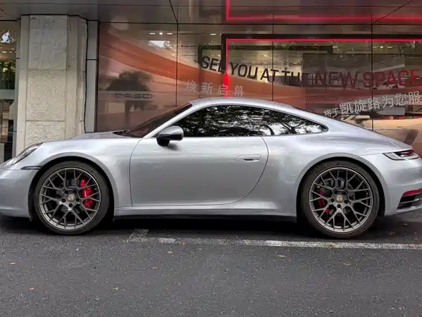 Porsche 911 2022