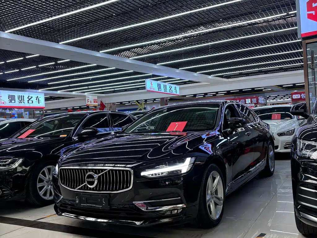 Volvo S90 2018 — фото 1