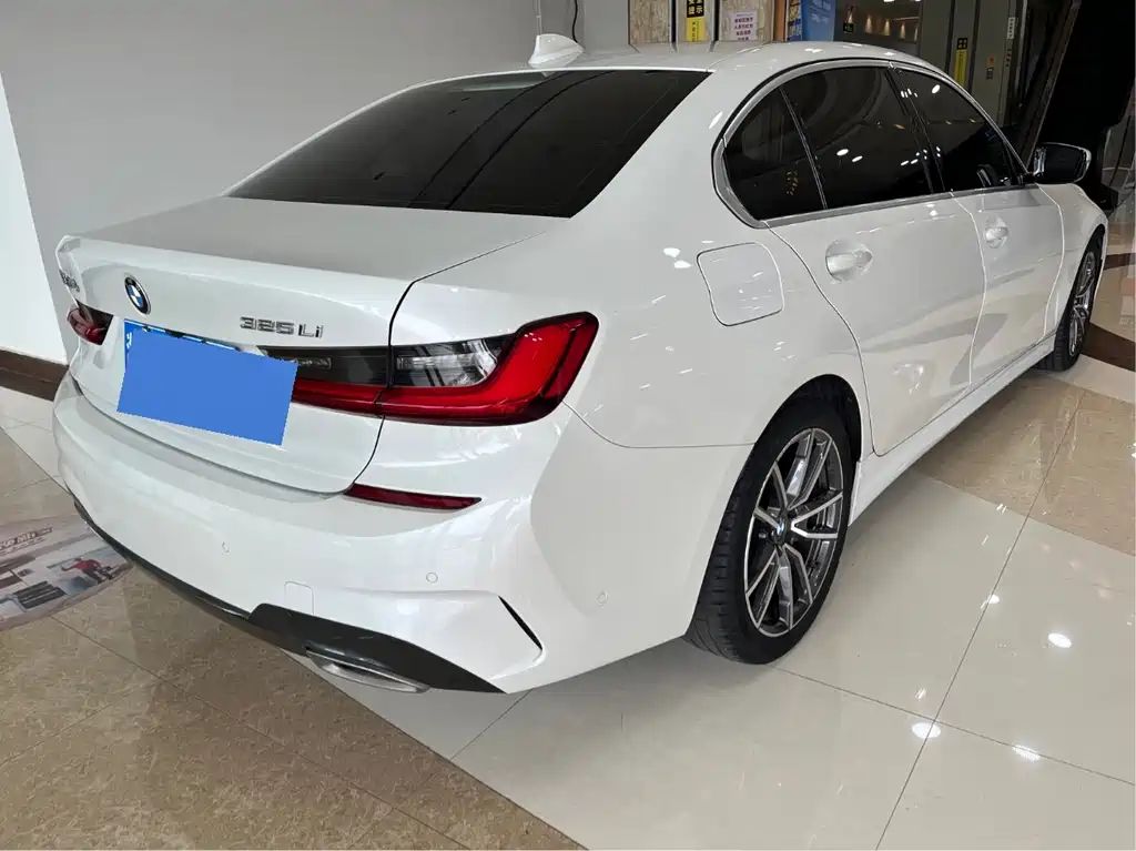 BMW 3 Series 2020 — фото 13