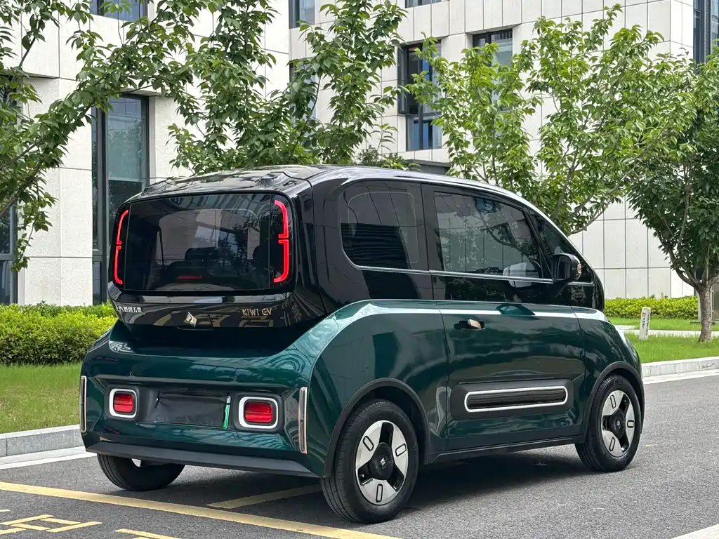 Baojun Kiwi EV 2022 — фото 26