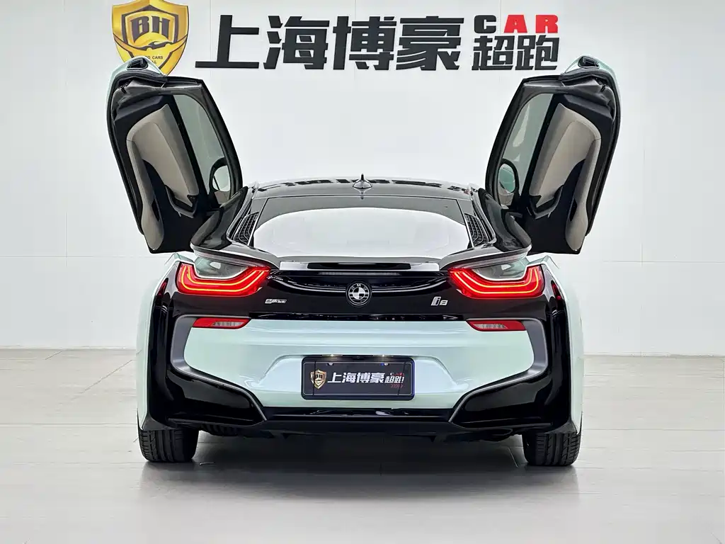 BMW i8 2016 — фото 10
