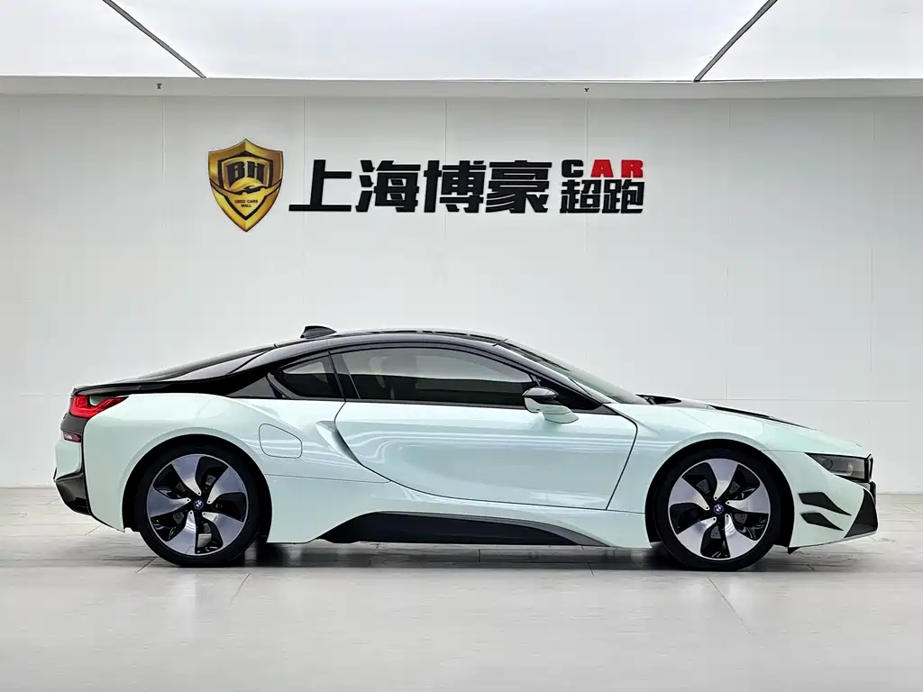 BMW i8 2016 — фото 5
