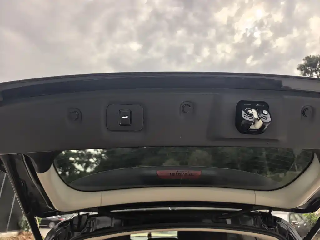 Infiniti QX60 2015 — фото 12