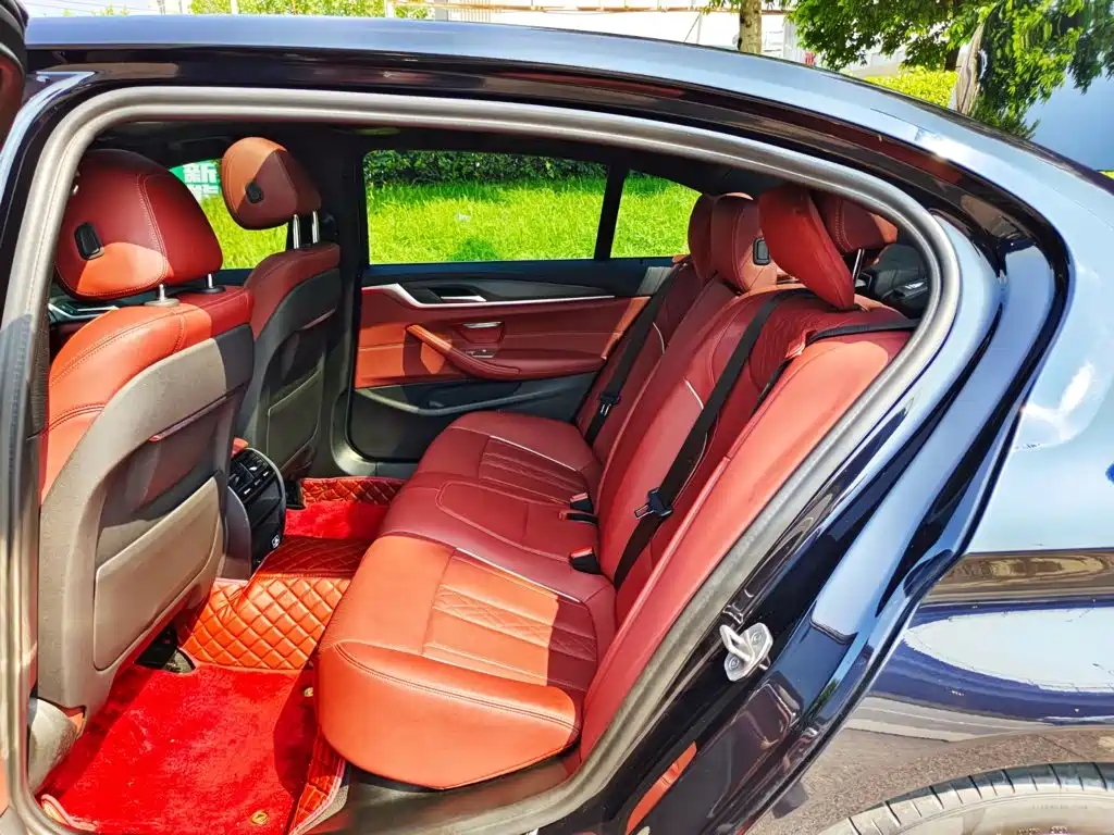 BMW 5 Series New Energy 2021 — фото 11