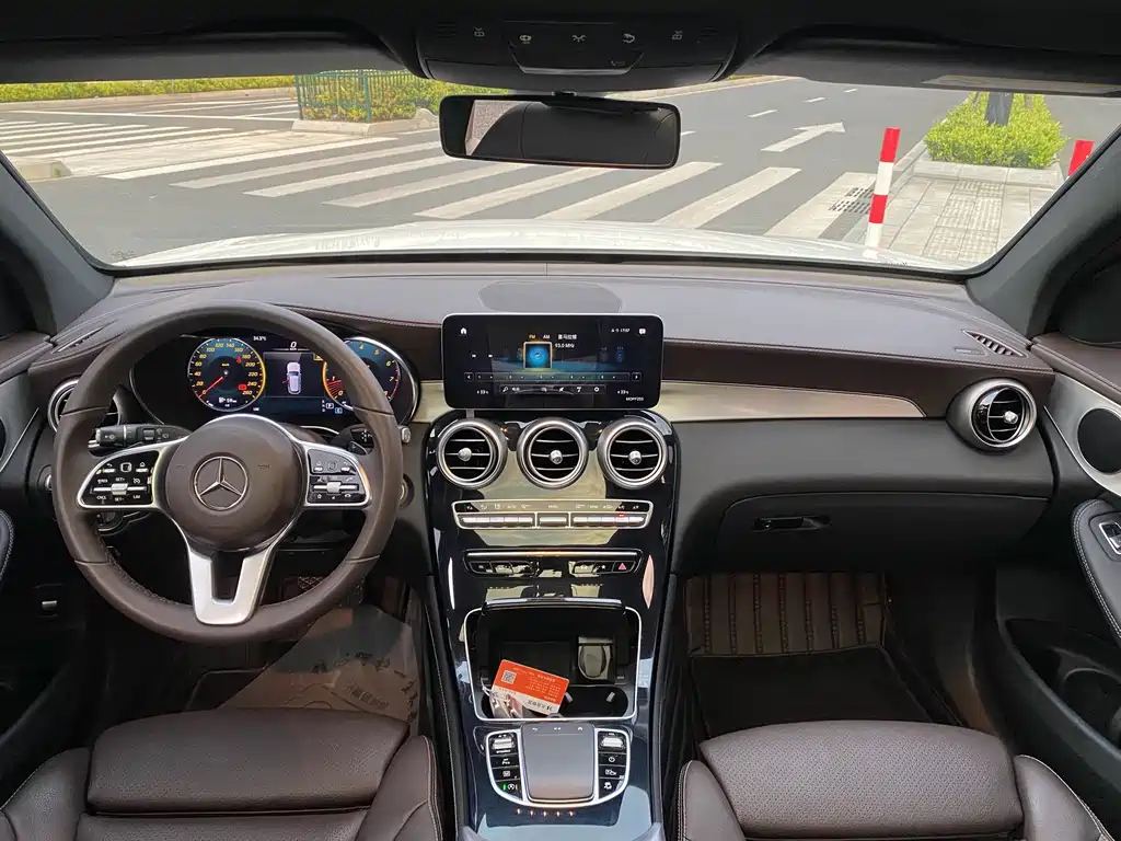 Mercedes-Benz GLC 2020 — фото 10