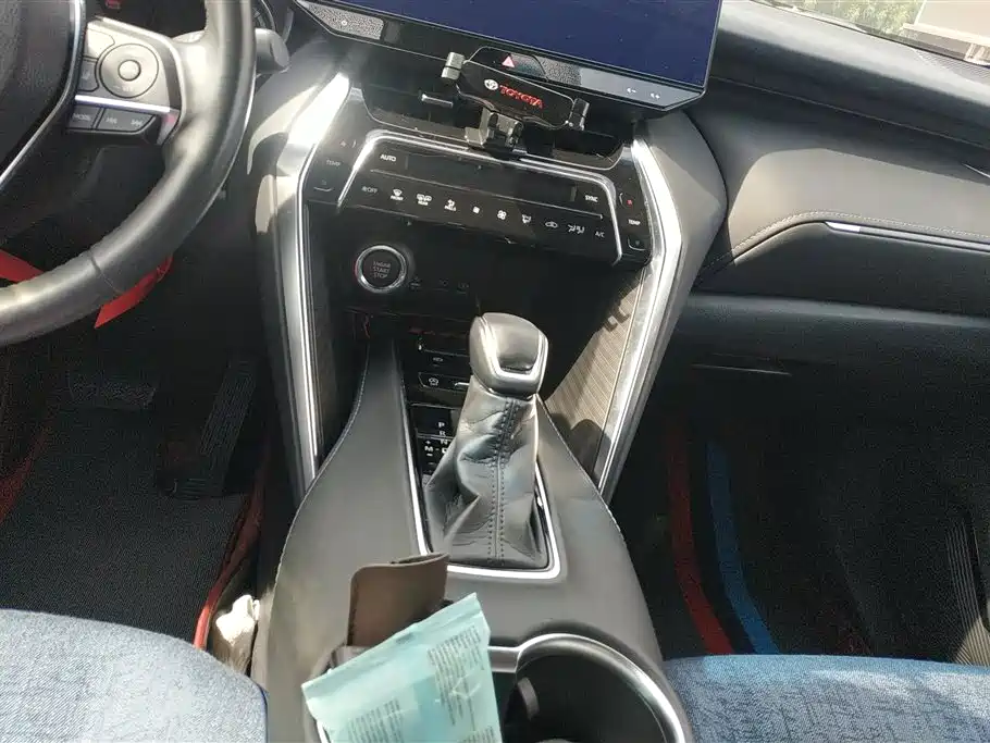 Toyota Harrier 2022 — фото 16